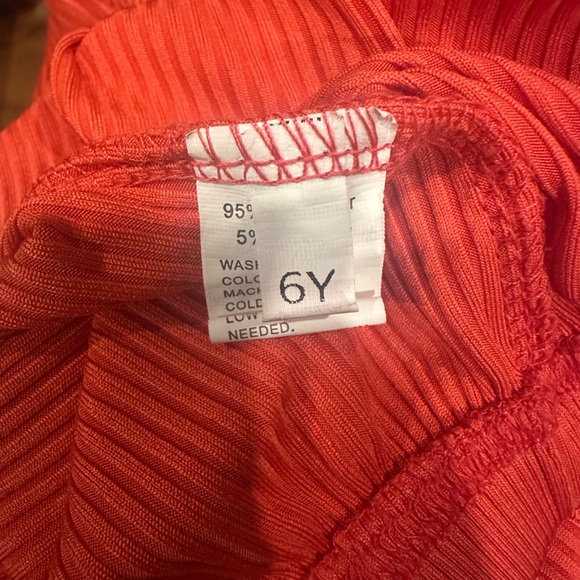 Red Mamas Mini - Picture 3 of 3